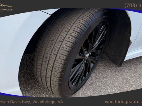 Used 2020 Toyota Camry SE image 31