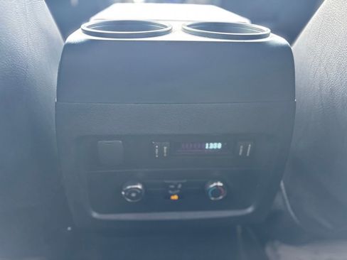 Used 2016 Ford Expedition EL XLT image 24