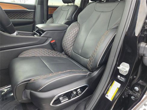 Certified 2025 Jeep Grand Cherokee Summit image 31