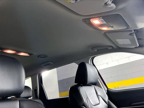 Used 2024 Kia Telluride S FWD image 12