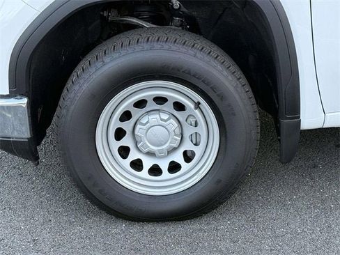 New 2025 GMC Sierra 1500 Pro image 8