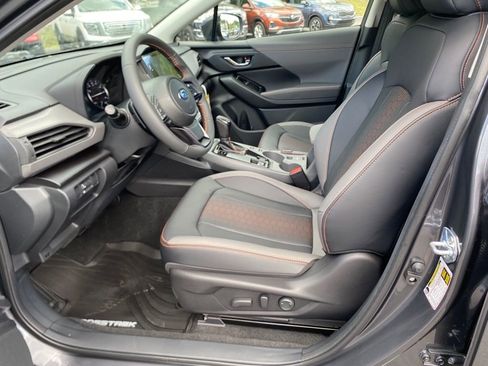 Certified 2024 Subaru Crosstrek 2.5i Limited w/ Crosstrek Mirror Package image 4