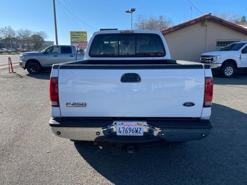 Used 2007 Ford F250 Lariat image 9