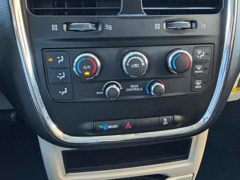 Used 2014 Dodge Grand Caravan SE w/ Quick Order Package 29E SE FWD image 14