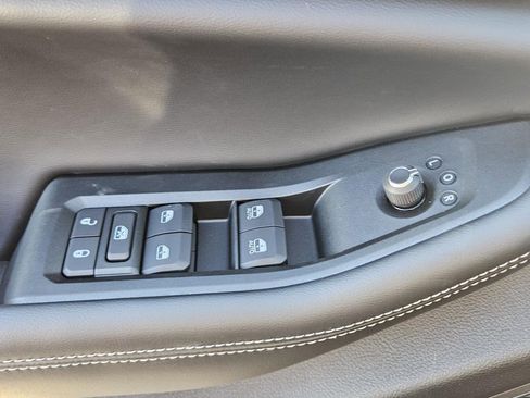 New 2025 Jeep Grand Cherokee Laredo X w/ Luxury Tech Group I image 18