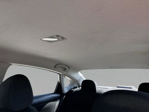 Used 2015 Nissan Sentra S FWD image 37