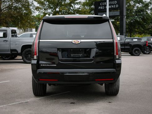Used 2020 Cadillac Escalade 4WD image 9