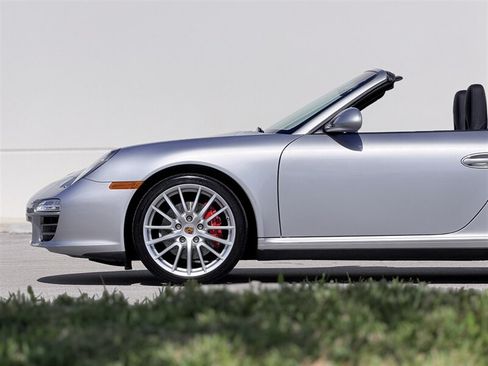Used 2009 Porsche 911 Carrera 4S AWD/4WD image 12
