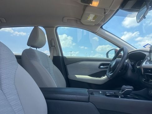 Used 2021 Nissan Rogue SV FWD image 28