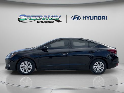 Used 2020 Hyundai Elantra SE FWD image 2