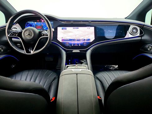 Certified 2022 Mercedes-Benz EQS 580 EQS 580 image 19