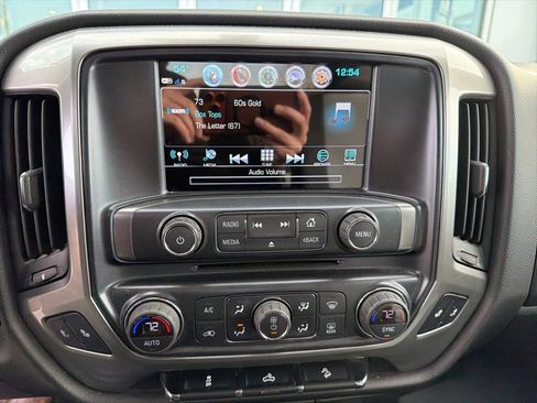 Used 2018 Chevrolet Silverado 1500 LT w/ All Star Edition image 9