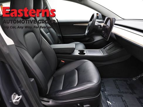 Used 2022 Tesla Model 3 image 21