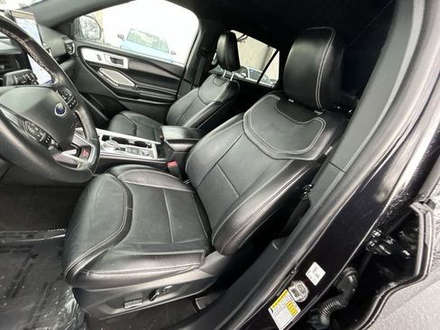 Used 2020 Ford Explorer ST w/ ST Street Pack image 11