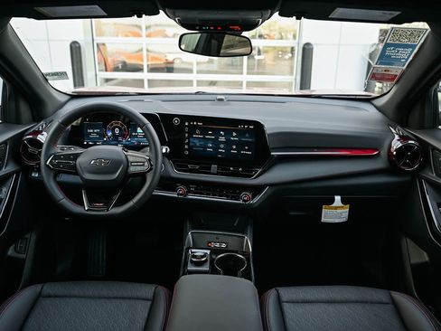 New 2026 Chevrolet Equinox RS w/ Convenience Package III AWD/4WD image 13