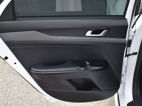 Used 2022 Kia K5 LXS image 24