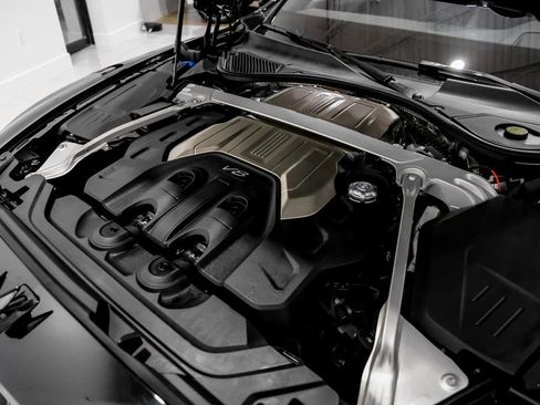 Used 2024 Bentley Flying Spur V8 AWD/4WD image 51