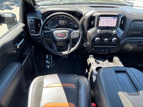 Used 2022 GMC Sierra 2500 AT4 w/ AT4 Preferred Package AWD/4WD image 33