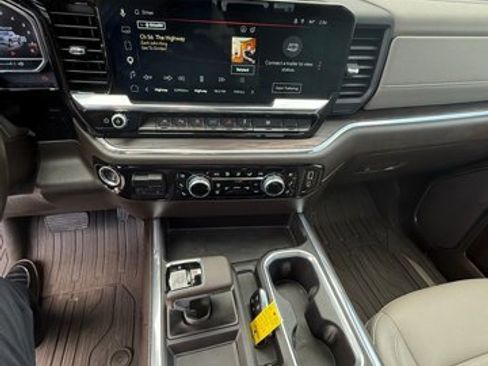 Used 2024 GMC Sierra 1500 SLT w/ SLT Premium Plus Package image 35