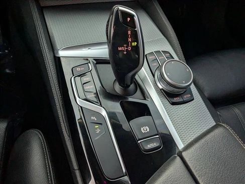Used 2019 BMW 640i Gran Turismo xDrive w/ M Sport Package AWD/4WD image 12