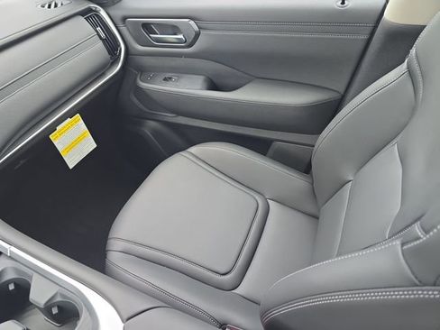 New 2026 Nissan Armada SV image 17