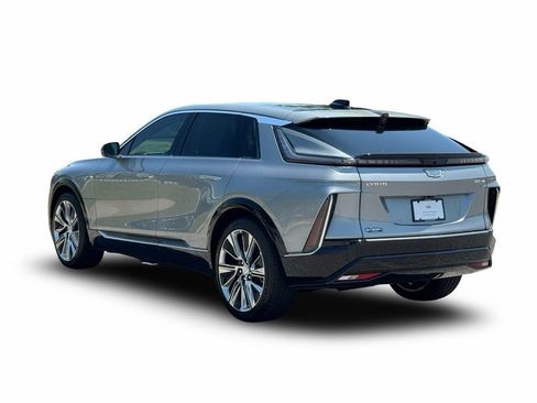 New 2025 Cadillac Lyriq Luxury image 12