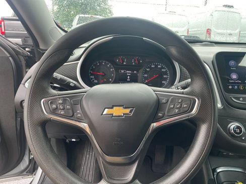 Used 2023 Chevrolet Malibu LT FWD image 18