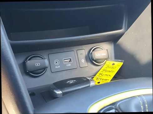Used 2020 Hyundai Kona Ultimate AWD/4WD image 29