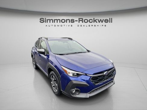 Used 2024 Subaru Crosstrek 2.0i Premium image 3