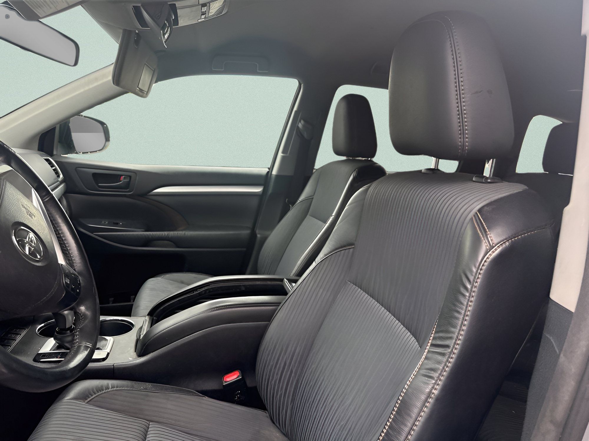 Used 2015 Toyota Highlander Plus AWD/4WD image 22