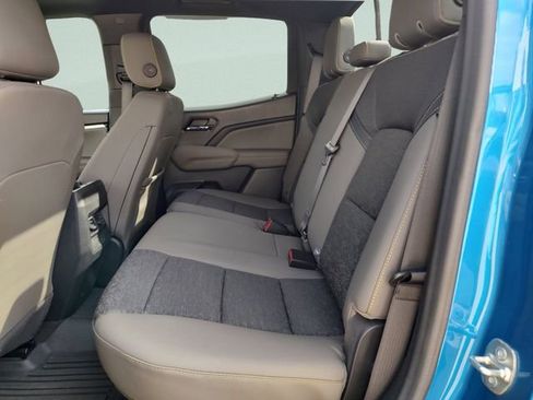 Used 2024 Chevrolet Colorado ZR2 w/ Technology Package image 27