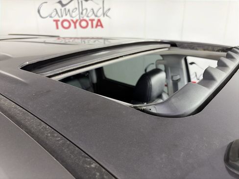 Used 2018 Toyota Tundra Limited w/ Limited Premium Package AWD/4WD image 10