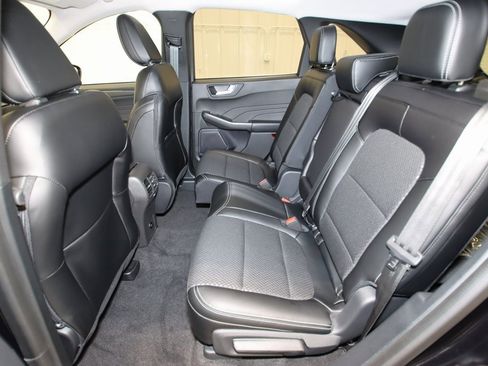 Certified 2024 Ford Escape SE image 14