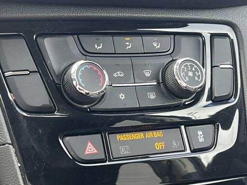 Used 2019 Buick Encore Preferred AWD/4WD image 22