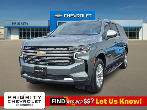 Used 2024 Chevrolet Suburban Premier RWD image 1