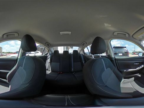 Used 2025 Nissan Sentra SV FWD image 39