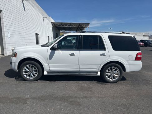 Used 2016 Ford Expedition Limited image 2