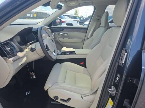 Used 2026 Volvo XC90 B6 Ultra AWD/4WD image 3