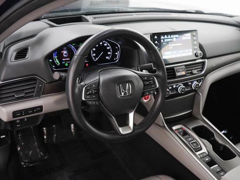 Used 2020 Honda Accord Touring image 19