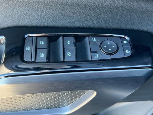 New 2026 Nissan Pathfinder SL AWD/4WD image 15