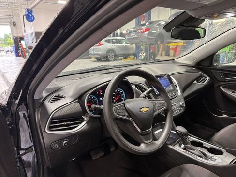 Used 2023 Chevrolet Malibu LT w/ Driver Confidence Package FWD image 18