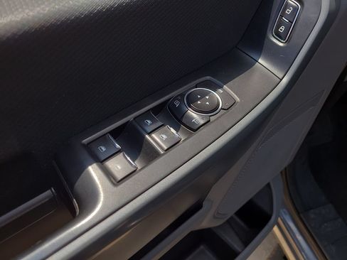Used 2023 Ford F150 XLT AWD/4WD image 17