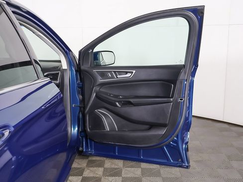 Used 2020 Ford Edge SEL w/ Convenience Package image 18
