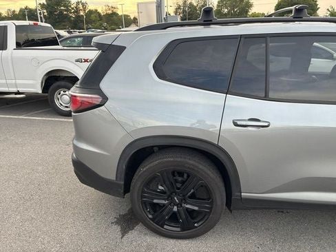 Used 2025 GMC Acadia Elevation w/ Black Edition AWD/4WD image 4