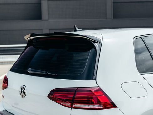 Used 2019 Volkswagen GTI SE image 36