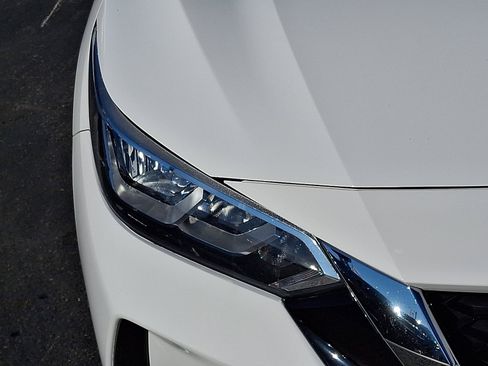 Used 2023 Nissan Sentra SV image 10