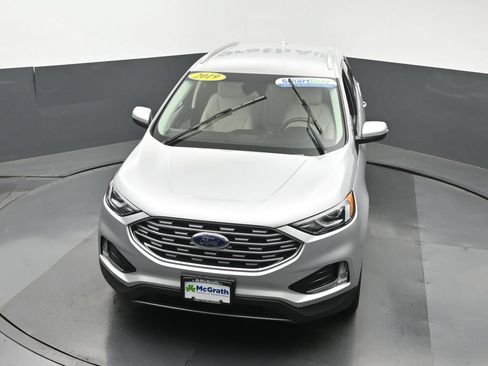 Used 2019 Ford Edge Titanium w/ Cold Weather Package AWD/4WD image 27
