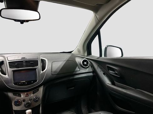 Used 2016 Chevrolet Trax LT w/ LT Convenience Package image 23