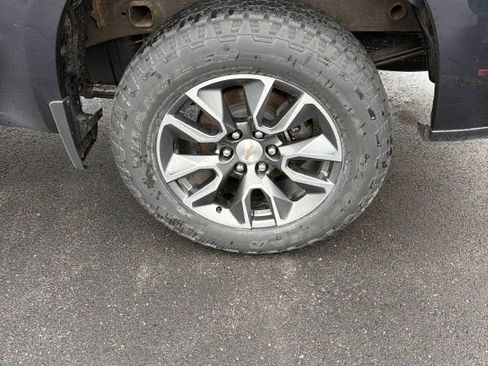 Used 2023 Chevrolet Silverado 1500 LT image 11