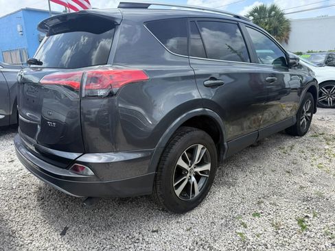 Used 2018 Toyota RAV4 XLE FWD image 6